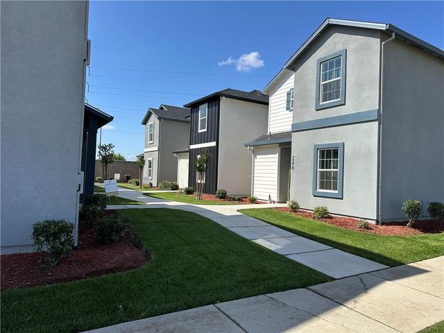 230 Montage Dr, Merced, CA 95348
