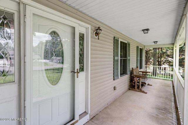 19 Peach Tree Street, Jackson, NJ 08527