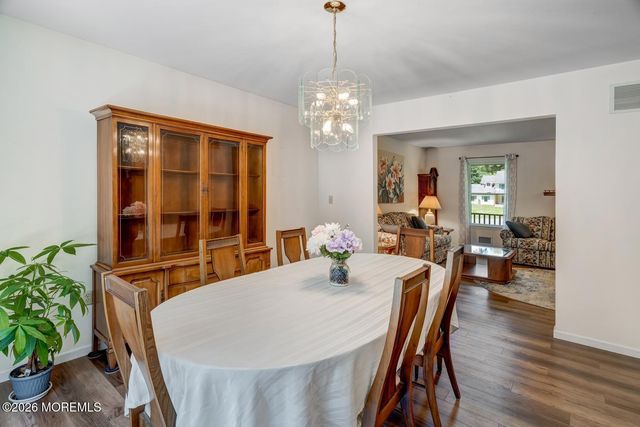 19 Peach Tree Street, Jackson, NJ 08527