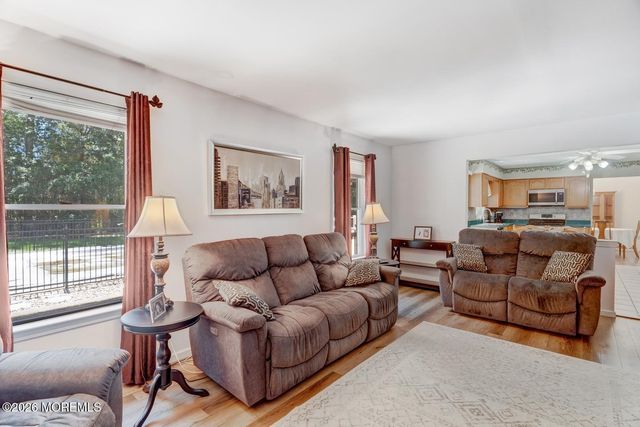 19 Peach Tree Street, Jackson, NJ 08527