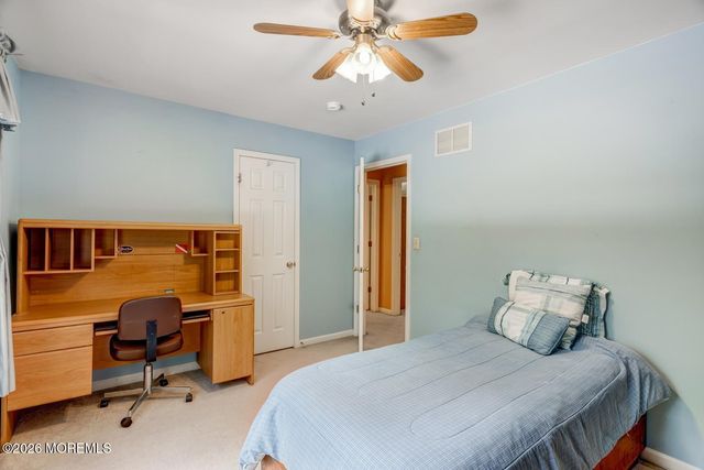 19 Peach Tree Street, Jackson, NJ 08527