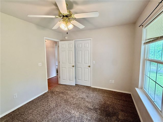 15 Pennine Lane, Bella Vista, AR 72714
