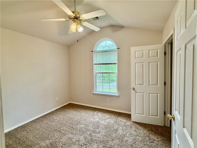 15 Pennine Lane, Bella Vista, AR 72714