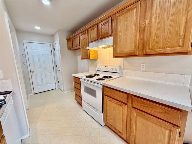 15 Pennine Lane, Bella Vista, AR 72714