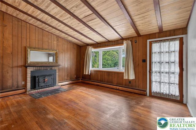 1220 Oakwood Drive, Hanover Twp, PA 18017