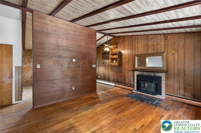 1220 Oakwood Drive, Hanover Twp, PA 18017