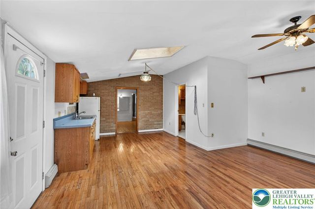 1220 Oakwood Drive, Hanover Twp, PA 18017