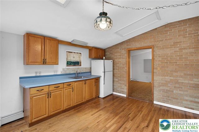 1220 Oakwood Drive, Hanover Twp, PA 18017