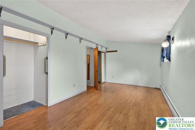 1220 Oakwood Drive, Hanover Twp, PA 18017