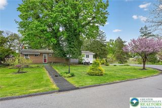 1220 Oakwood Drive, Hanover Twp, PA 18017