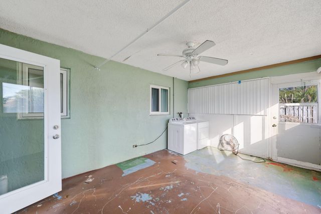 730 NW 1st Avenue, Boynton Beach, FL 33426