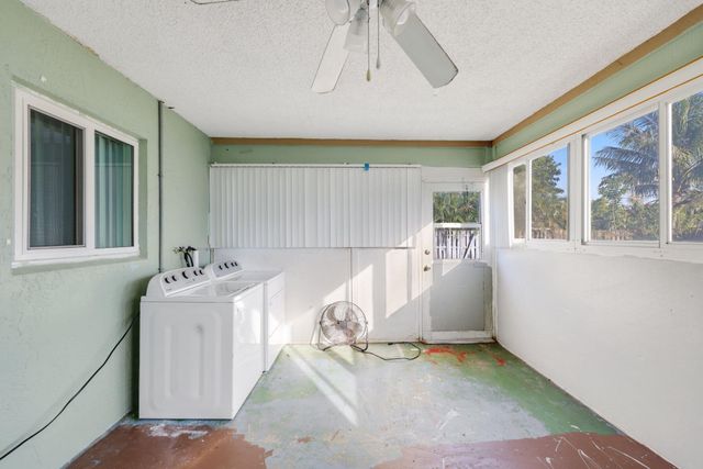 730 NW 1st Avenue, Boynton Beach, FL 33426