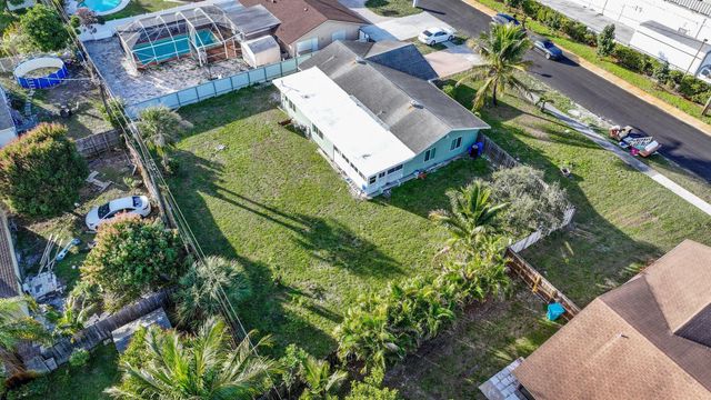 730 NW 1st Avenue, Boynton Beach, FL 33426