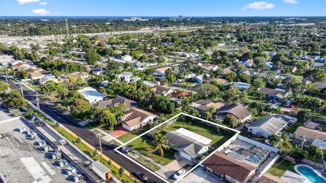 730 NW 1st Avenue, Boynton Beach, FL 33426
