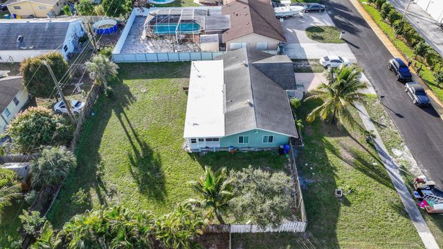 730 NW 1st Avenue, Boynton Beach, FL 33426