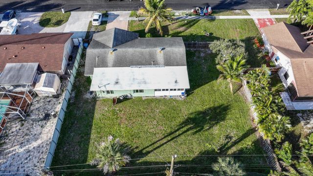 730 NW 1st Avenue, Boynton Beach, FL 33426
