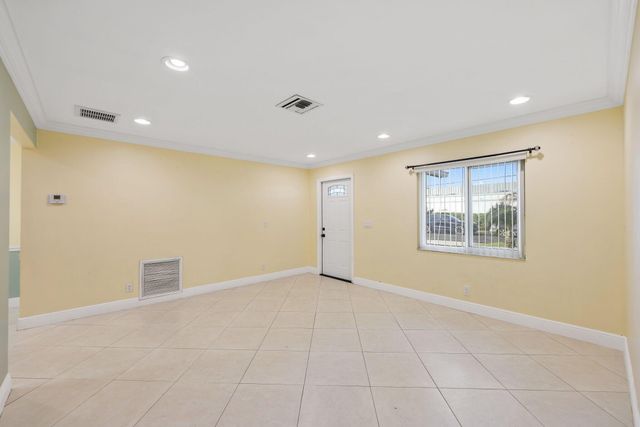 730 NW 1st Avenue, Boynton Beach, FL 33426