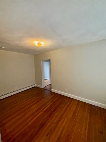 225 Florence St 225, Boston, MA 02131