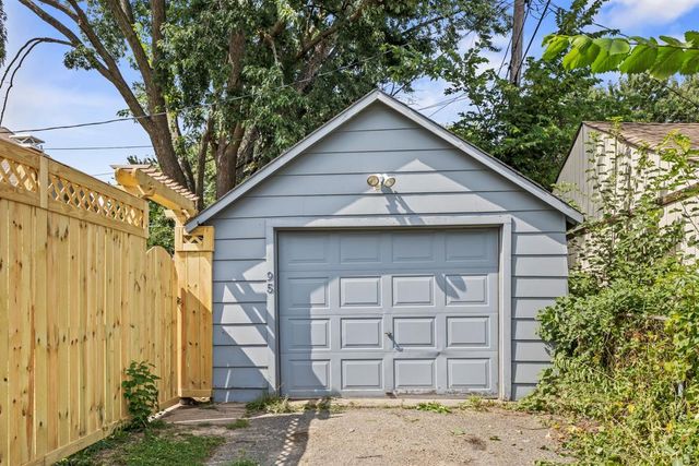 95 Front Avenue, Saint Paul, MN 55117