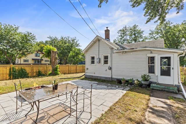 95 Front Avenue, Saint Paul, MN 55117