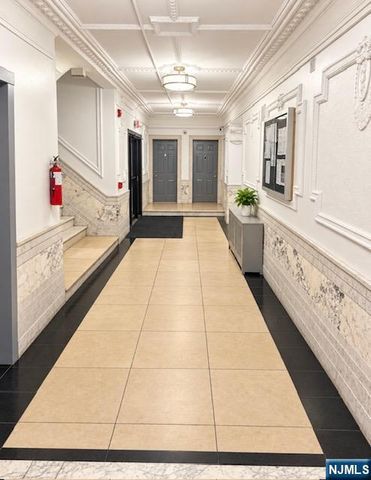 275 Harrison Avenue 101, Jersey City, NJ 07304