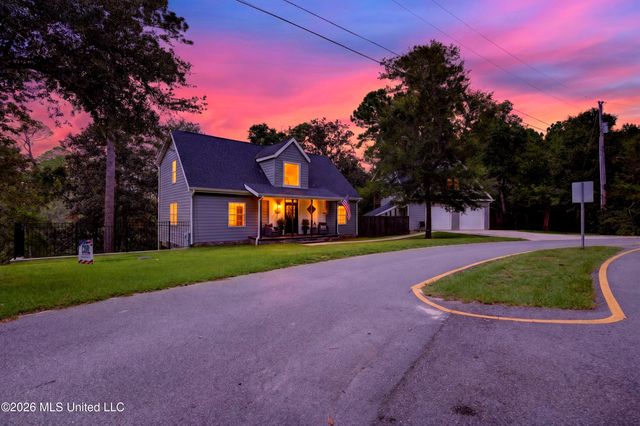 11440 Haleiwa Place, Diamondhead, MS 39525