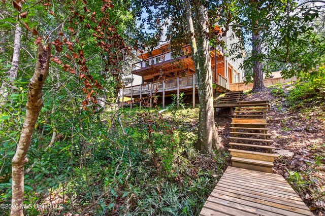 11440 Haleiwa Place, Diamondhead, MS 39525