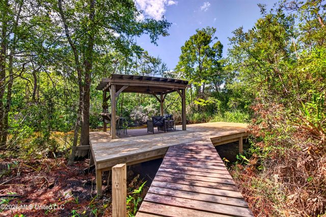 11440 Haleiwa Place, Diamondhead, MS 39525