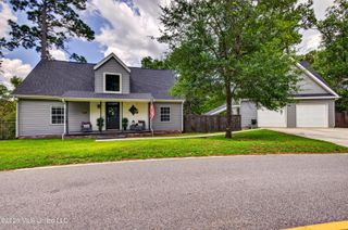 11440 Haleiwa Place, Diamondhead, MS 39525