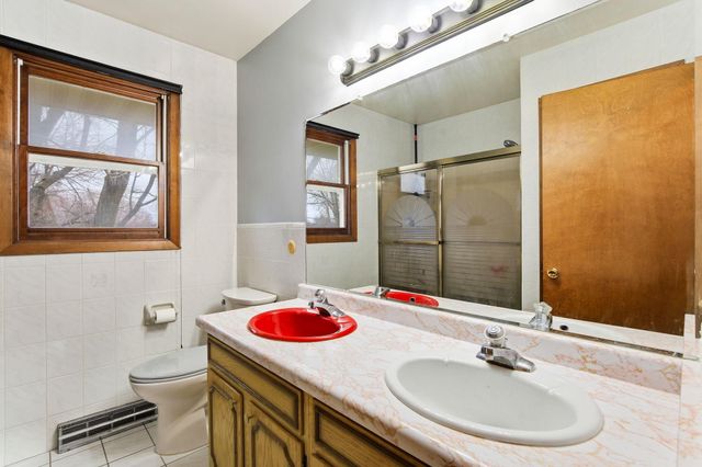 1209 Westwood Drive SW, Faribault, MN 55021