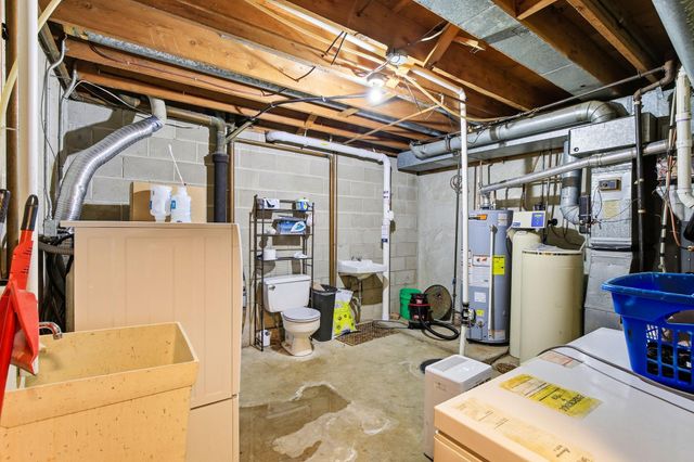 1209 Westwood Drive SW, Faribault, MN 55021