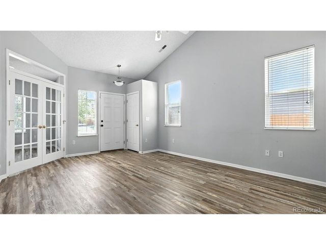 5289 Mountain Air Cir, Colorado Springs, CO 80916