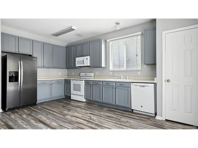 5289 Mountain Air Cir, Colorado Springs, CO 80916