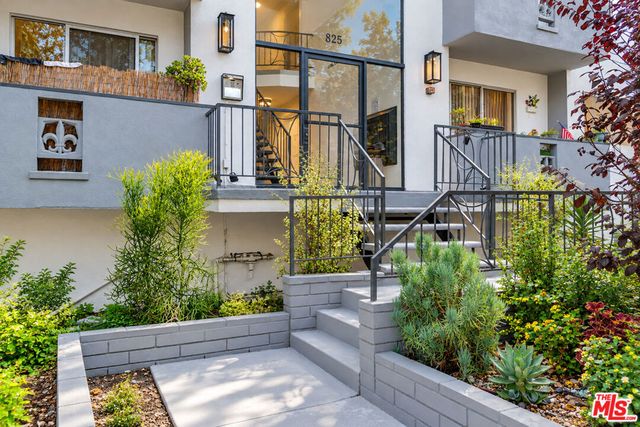 825 S Bedford Street 205, Los Angeles, CA 90035