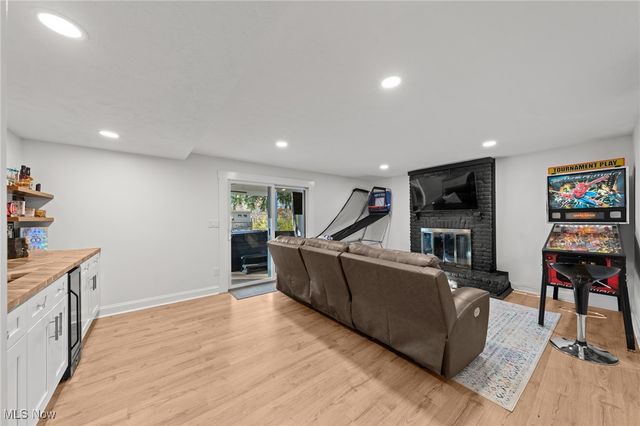 830 S Parkview Drive, Aurora, OH 44202