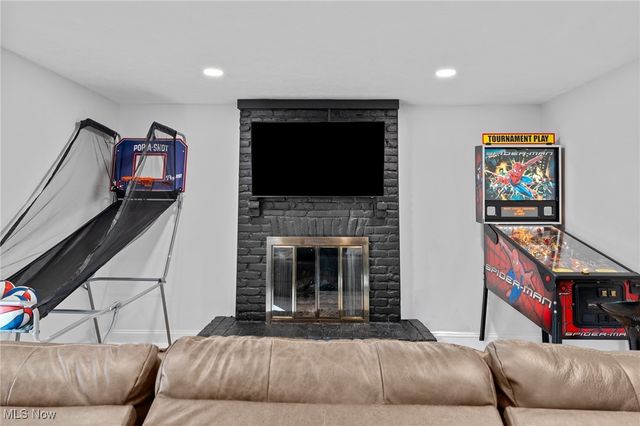 830 S Parkview Drive, Aurora, OH 44202