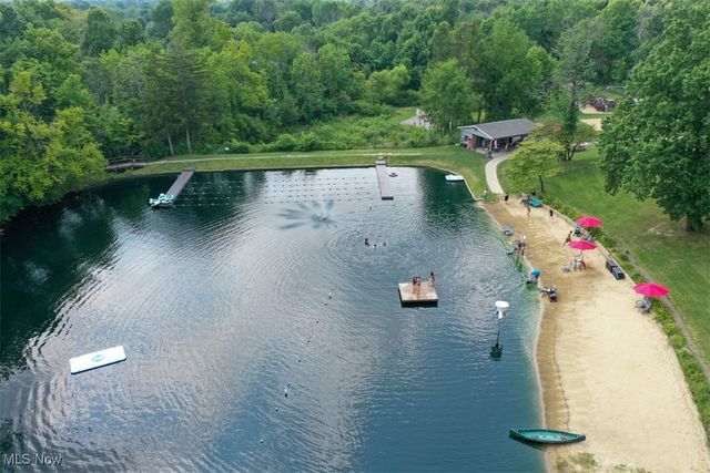 830 S Parkview Drive, Aurora, OH 44202