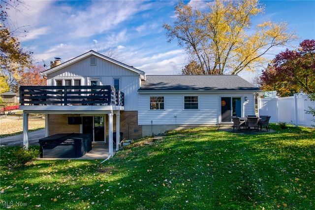 830 S Parkview Drive, Aurora, OH 44202