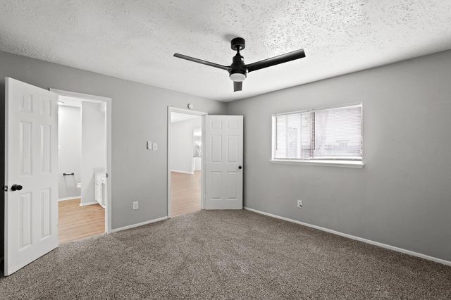 7215 Trogon Lane, Houston, TX 77083