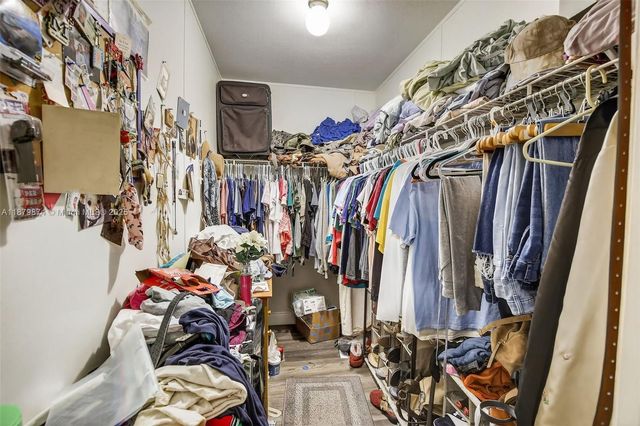 21651 NW 3rd St, Pembroke Pines, FL 33029