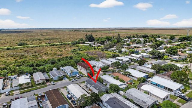 21651 NW 3rd St, Pembroke Pines, FL 33029