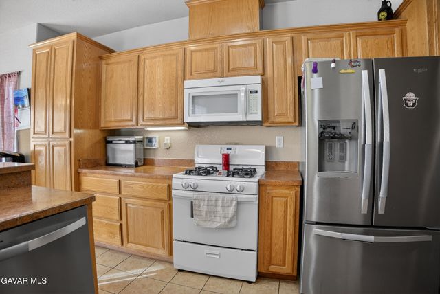 27961 Ack Ack Court, Tehachapi, CA 93561