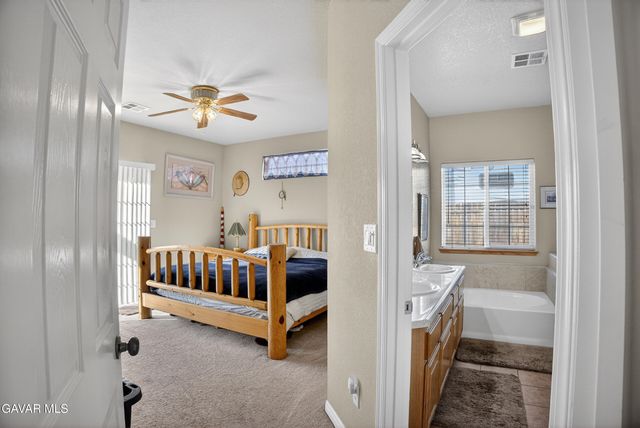 27961 Ack Ack Court, Tehachapi, CA 93561