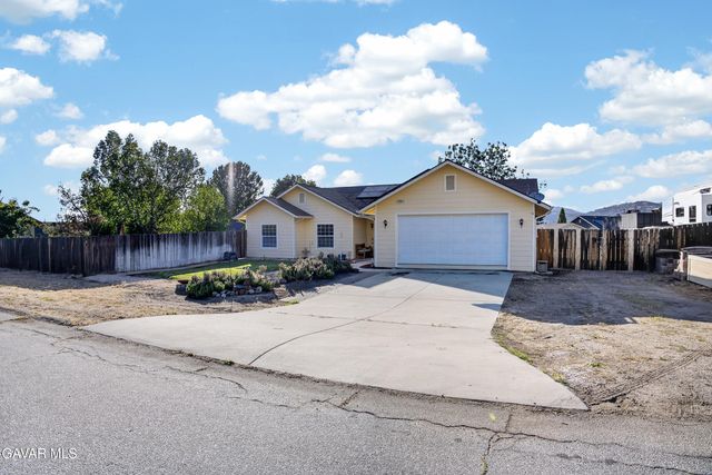 27961 Ack Ack Court, Tehachapi, CA 93561