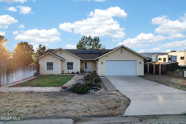 27961 Ack Ack Court, Tehachapi, CA 93561