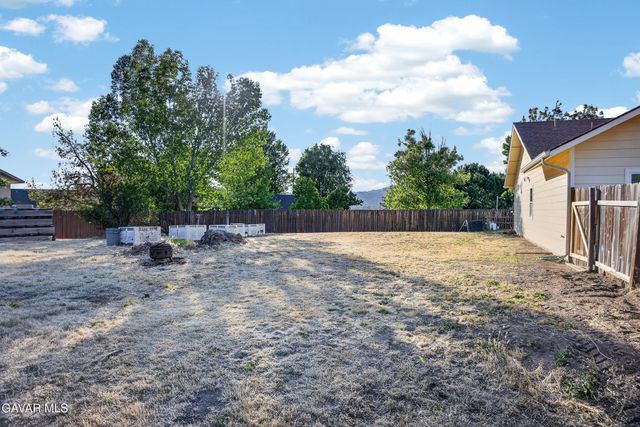 27961 Ack Ack Court, Tehachapi, CA 93561