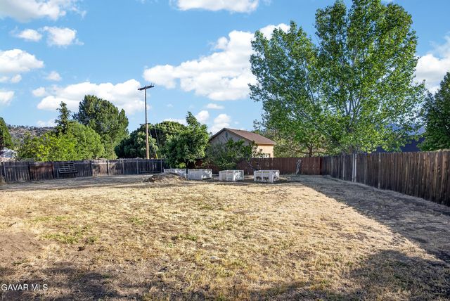 27961 Ack Ack Court, Tehachapi, CA 93561