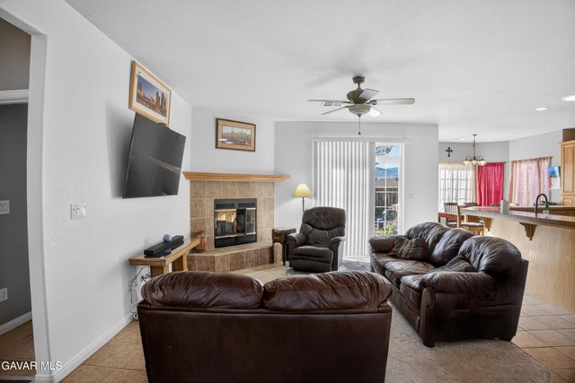 27961 Ack Ack Court, Tehachapi, CA 93561