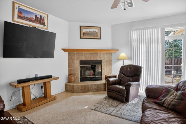 27961 Ack Ack Court, Tehachapi, CA 93561