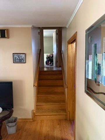 705 S Dryden Place, Arlington Heights, IL 60005